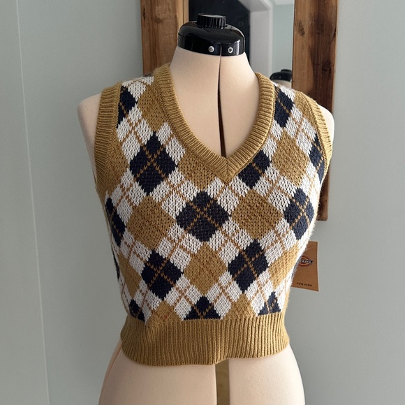 Dickies Tops - Dickies Crop Sweater Vest New With Tag